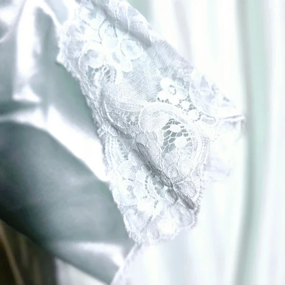Lorraine 1970s Vintage Baby Blue Satin Lace Nightgown Robe Set Medium